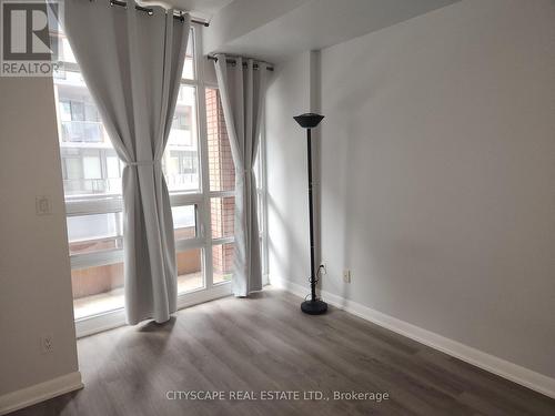 301 - 15 Bruyeres Mews, Toronto, ON - Indoor Photo Showing Other Room