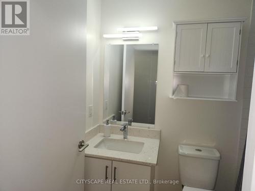 301 - 15 Bruyeres Mews, Toronto, ON - Indoor Photo Showing Bathroom