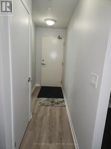 301 - 15 Bruyeres Mews, Toronto, ON - Indoor Photo Showing Other Room