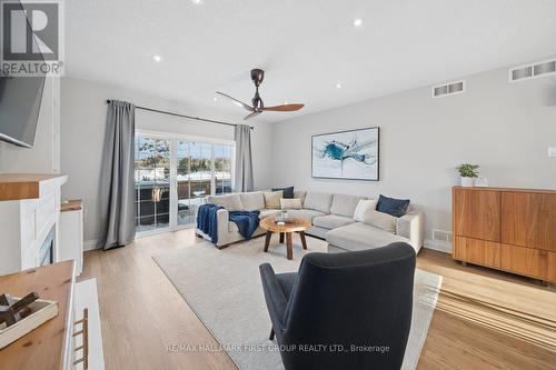 11 Lonetto Street, Whitby, ON - Indoor Photo Showing Living Room