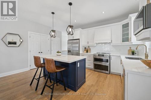 11 Lonetto Street, Whitby, ON - Indoor Photo Showing Kitchen With Upgraded Kitchen
