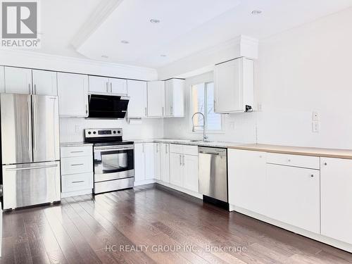 1603 Mcbrady Crescent, Pickering, ON - Indoor Photo Showing Kitchen With Upgraded Kitchen