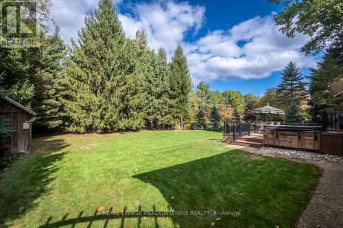 56 Acredale Drive, Hamilton, ON - Outdoor