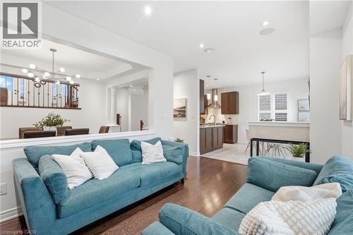 4268 Ryan Lane, Burlington, ON - Indoor Photo Showing Living Room