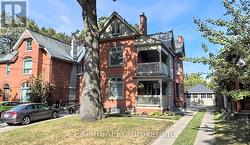 1 - 223 EVELYN AVENUE  Toronto, ON M6P 2Z8