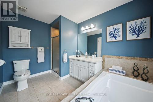 105 Oakhaven Place, Hamilton, ON - Indoor Photo Showing Bathroom
