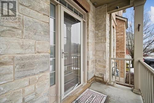 105 Oakhaven Place, Hamilton, ON - Outdoor With Exterior