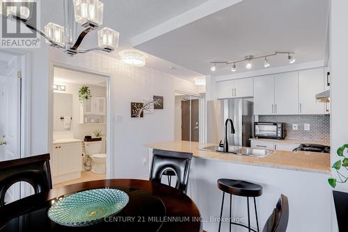 1503 - 9 George Street, Brampton, ON - Indoor Photo Showing Kitchen With Upgraded Kitchen