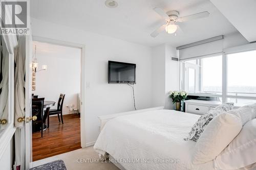 1503 - 9 George Street, Brampton, ON - Indoor Photo Showing Bedroom