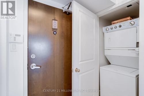 1503 - 9 George Street, Brampton, ON - Indoor Photo Showing Laundry Room