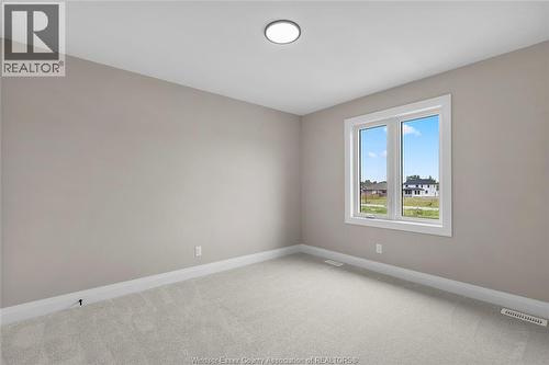 259 Joan Flood, Essex, ON - Indoor Photo Showing Other Room