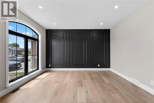 259 Joan Flood, Essex, ON - Indoor Photo Showing Other Room