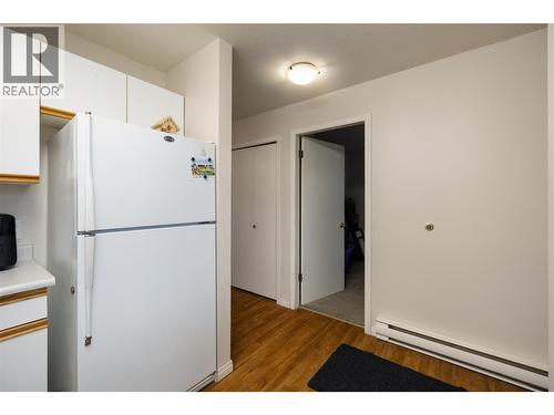 831 2Nd Street Se Unit# 103, Salmon Arm, BC - Indoor Photo Showing Kitchen