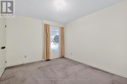 Main Floor Second Bedroom - 943 Playfair Road, Midland, ON - Indoor Photo Showing Other Room