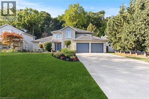 3602 Glen Elgin Drive, Jordan, ON - Outdoor With Facade