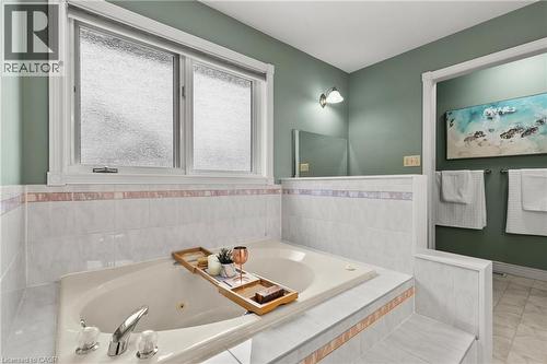 3602 Glen Elgin Drive, Jordan, ON - Indoor Photo Showing Bathroom