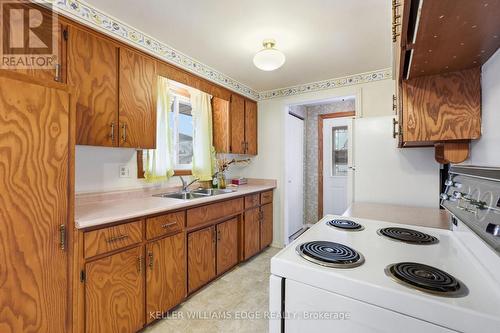 66 Geneva Crescent, Kitchener, ON - Indoor Photo Showing Kitchen With Double Sink