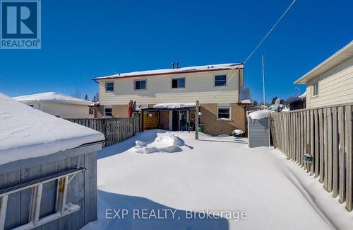 52 Uxbridge Crescent, Kitchener, ON - Outdoor