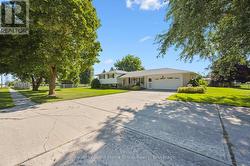 27 PEEL STREET E  Mapleton, ON N0B 1A0