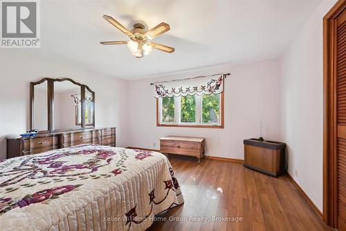 27 Peel Street E, Mapleton, ON - Indoor Photo Showing Bedroom