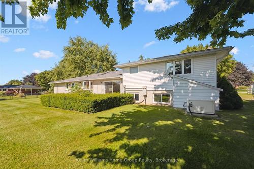 27 Peel Street E, Mapleton, ON - Outdoor