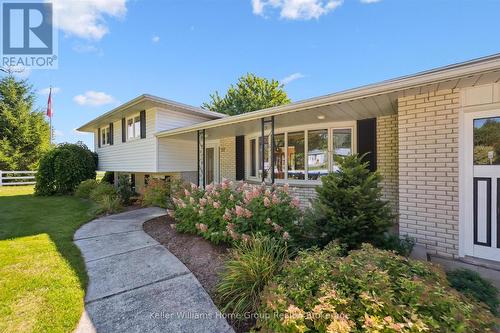 27 Peel Street E, Mapleton, ON - Outdoor