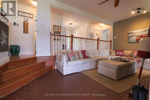 2310 Salmon Bay Road, Douro-Dummer, ON - Indoor Photo Showing Living Room