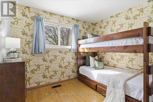 886 Antonio Street, Pickering (Bay Ridges), ON - Indoor Photo Showing Bedroom
