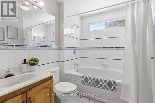 886 Antonio Street, Pickering (Bay Ridges), ON - Indoor Photo Showing Bathroom