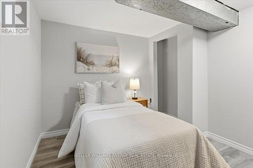 886 Antonio Street, Pickering (Bay Ridges), ON - Indoor Photo Showing Bedroom