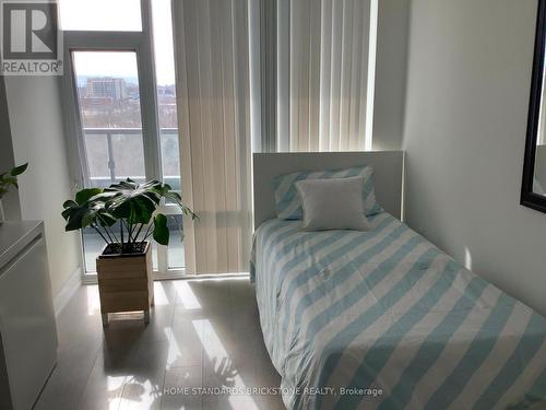 733 - 25 Adra Grado Way, Toronto, ON - Indoor Photo Showing Bedroom