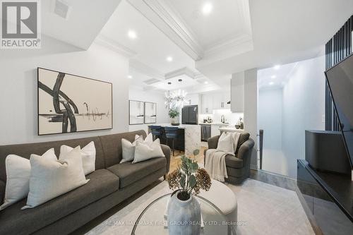 611 1034 Reflection Place, Pickering, ON - Indoor