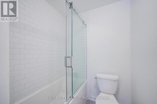 21 Mermot Lane, Richmond Hill, ON - Indoor Photo Showing Bathroom