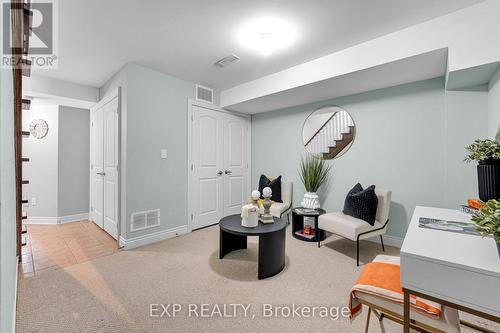 142 Hall Street, Richmond Hill, ON - Indoor