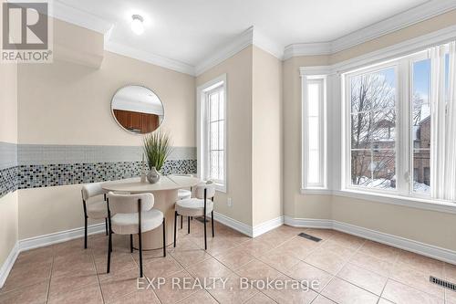 142 Hall Street, Richmond Hill, ON - Indoor