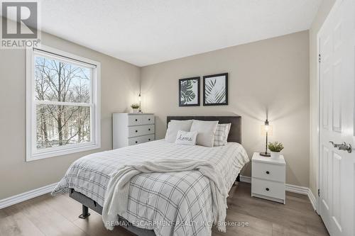 315 - 2040 Cleaver Avenue, Burlington, ON - Indoor Photo Showing Bedroom