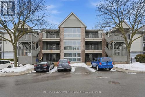 315 - 2040 Cleaver Avenue, Burlington, ON - Outdoor With Balcony With Facade