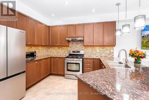 58 - 745 Farmstead Drive, Milton, ON - Indoor Photo Showing Kitchen With Stainless Steel Kitchen With Double Sink With Upgraded Kitchen