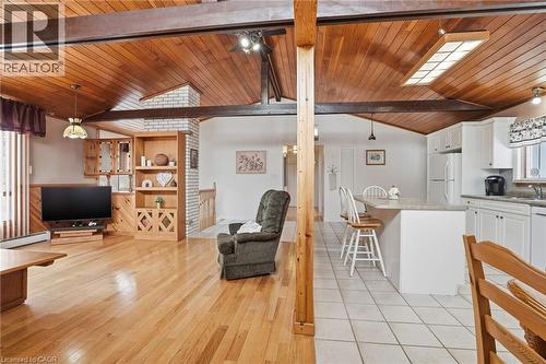 268 Canboro Road, Pelham, ON - Indoor