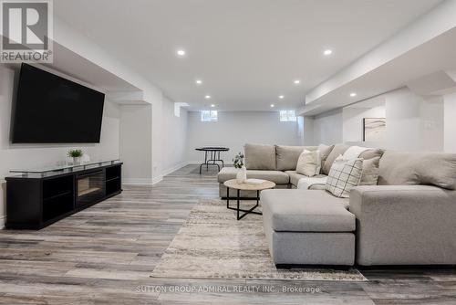 22 James Bowman Court, King, ON - Indoor Photo Showing Living Room