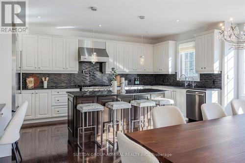 22 James Bowman Court, King, ON - Indoor