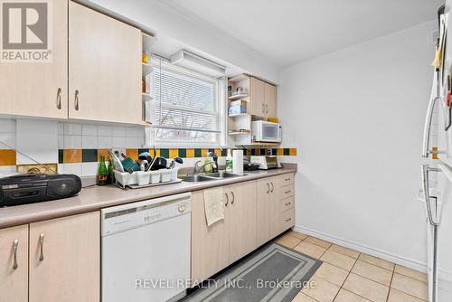58 & 60 Queen Street S, Mississauga, ON - Indoor Photo Showing Kitchen With Double Sink