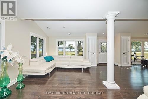 4229 Niagara River Parkway, Fort Erie (Black Creek), ON - Indoor