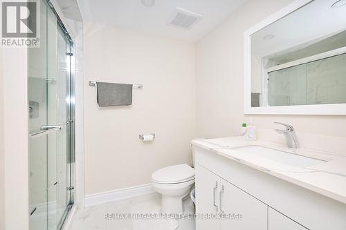 4229 Niagara River Parkway, Fort Erie (Black Creek), ON - Indoor Photo Showing Bathroom