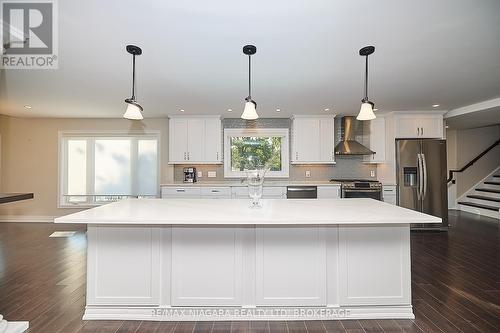 4229 Niagara River Parkway, Fort Erie (Black Creek), ON - Indoor Photo Showing Kitchen With Double Sink With Upgraded Kitchen