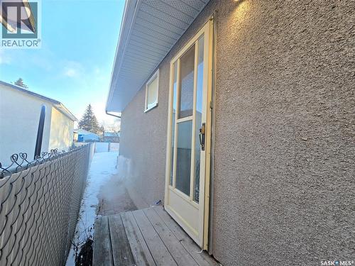 210 Western Crescent, Saskatoon, SK - Outdoor With Exterior