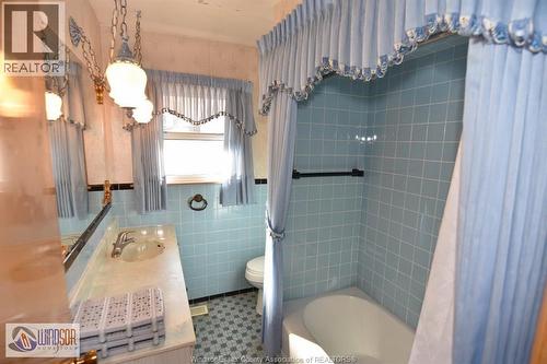 58 Texas Road, Amherstburg, ON - Indoor Photo Showing Bathroom