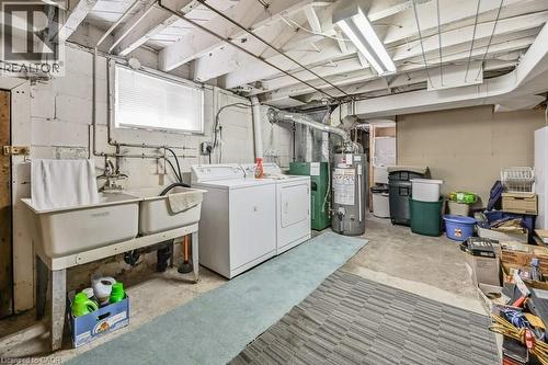641 Limeridge Road E, Hamilton, ON - Indoor Photo Showing Laundry Room