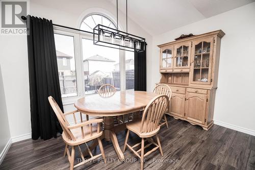 11 Westlake Drive, St. Thomas, ON - Indoor Photo Showing Dining Room