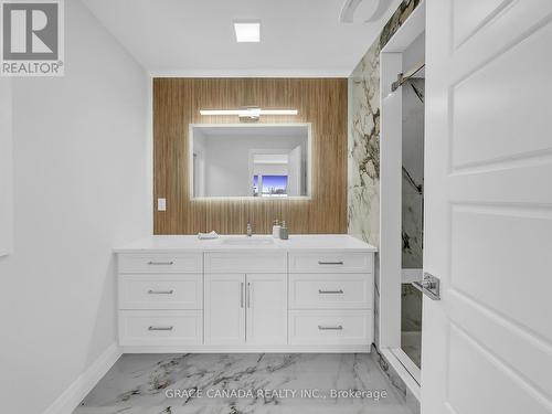 118 Bear Street, Essex, ON - Indoor Photo Showing Other Room